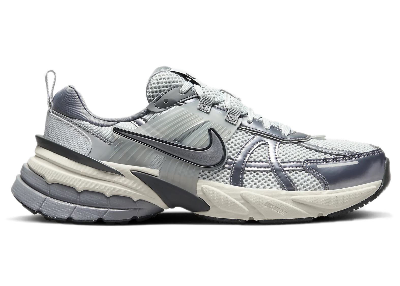 (Women) Nike V2K Run ‚Pure Platinum Wolf Grey‘
