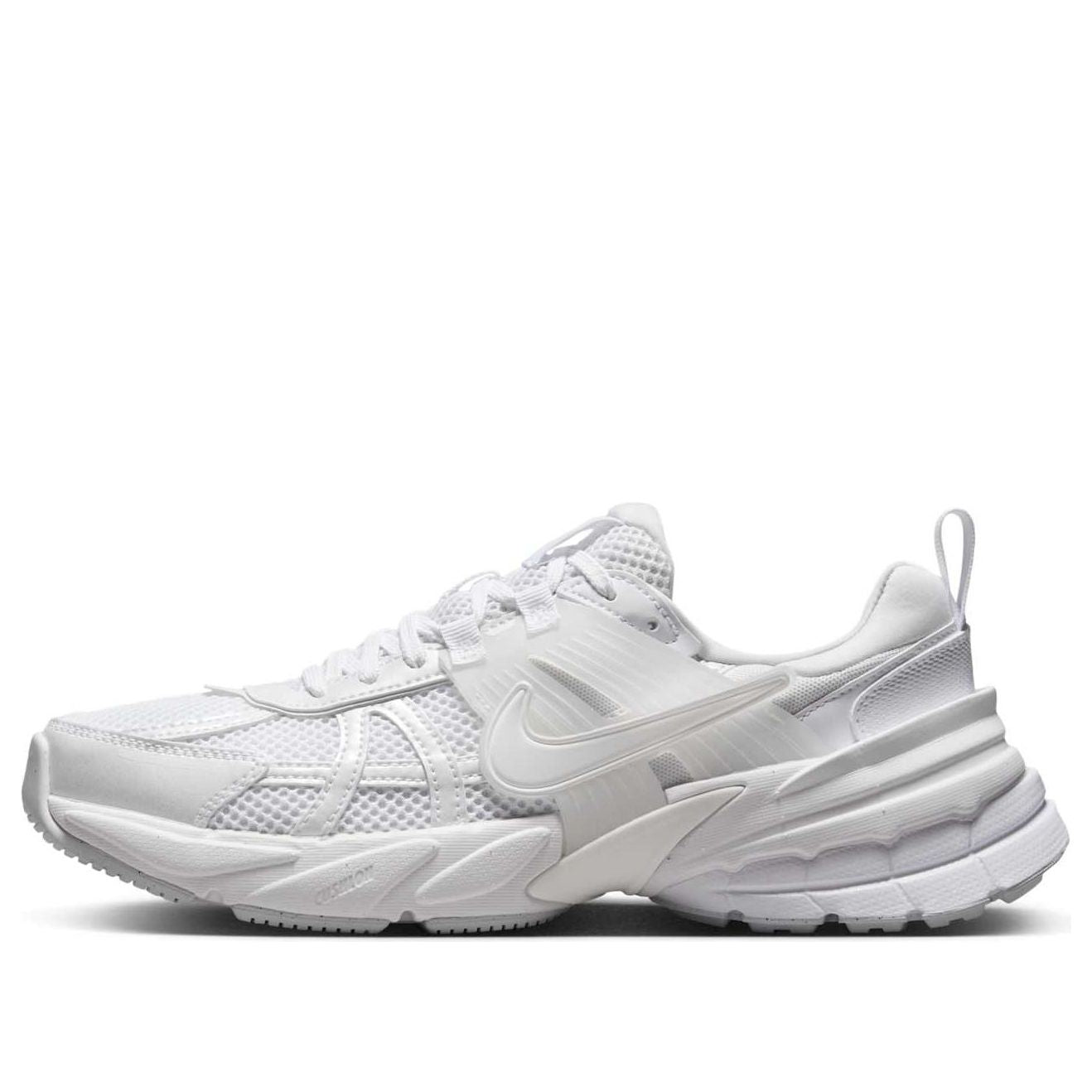 (Women) Nike V2K Run ‚Triple White‘