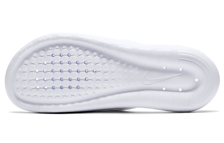 (Women) Nike Victori One Shower Slide ‚Triple White‘