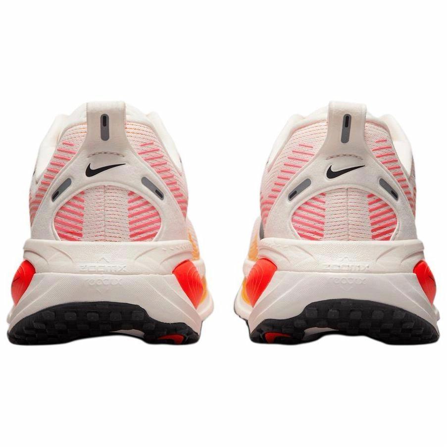 (Women) Nike Vomero 18 ‚Sail Bright Crimson‘