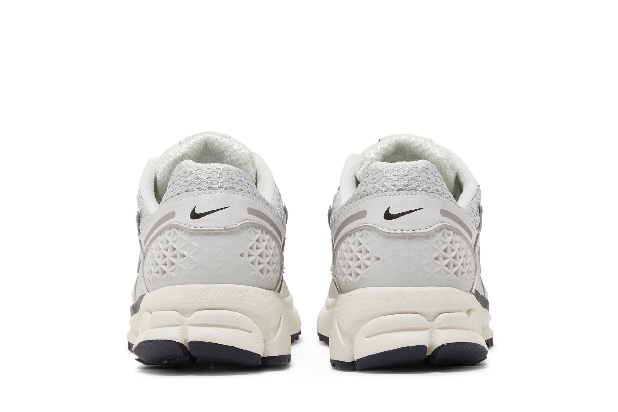 (Women) Nike Zoom Vomero 5 ‚Photon Dust‘