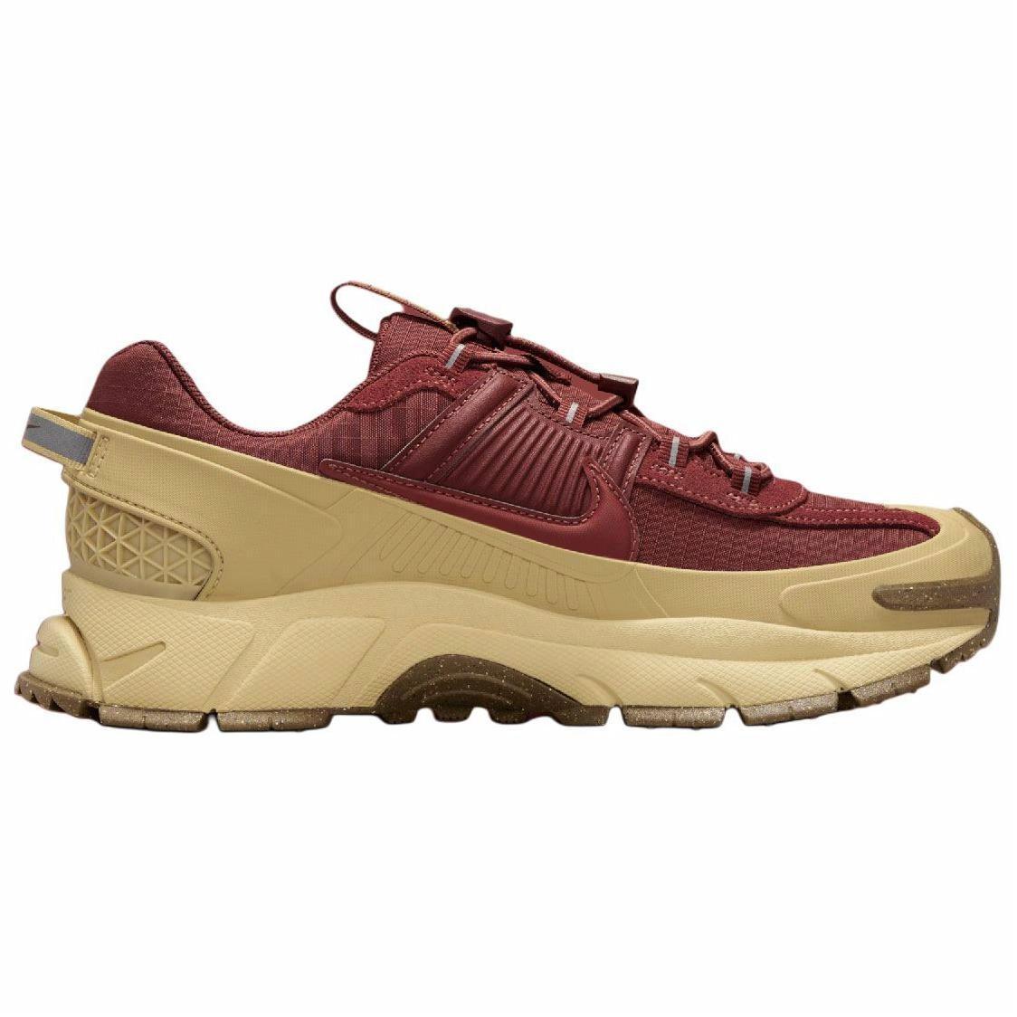 (Women) Nike Zoom Vomero Roam ‚Team Red Gold‘